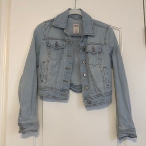 Light wash jean jacket